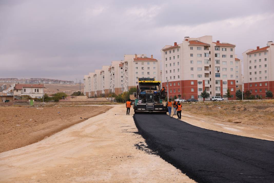 Konya’nın en büyük mahallesinde ulaşım konforu arttı 15